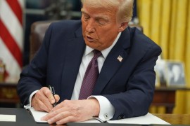 Tramp suspendovao američku pomoć inostranstvu