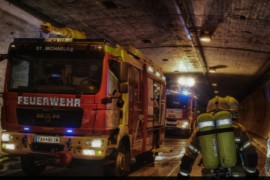 Vozaču iz BiH se zapalio kamion na austrijskom auto-putu