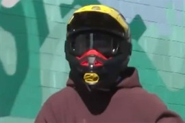 Sin Anđeline i Breda Pita ponovo izazvao saobraćajnu nezgodu (VIDEO)