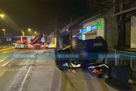 Detalji nezgode u Banjaluci: Prolaznici izvukli vozača iz auta