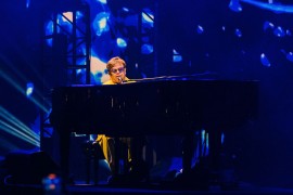 Elton Džon upozorio da bi planovi o primjeni AI mogli da ugroze zarade ...