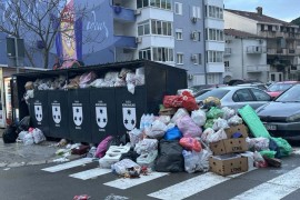 Najpoznatije crnogorsko ljetovalište zatrpano sa više od 100 tona ...