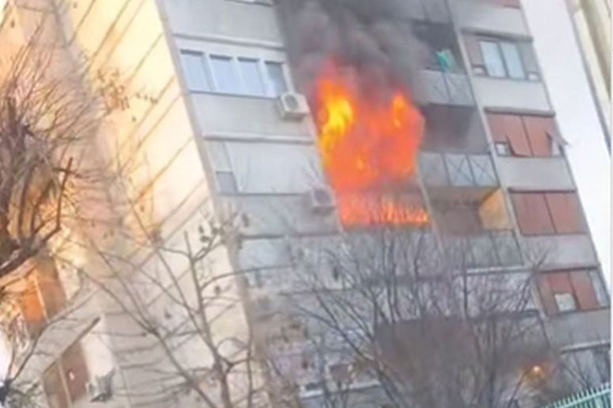 Gore stanovi u višespratnici u centru Čačka (VIDEO)