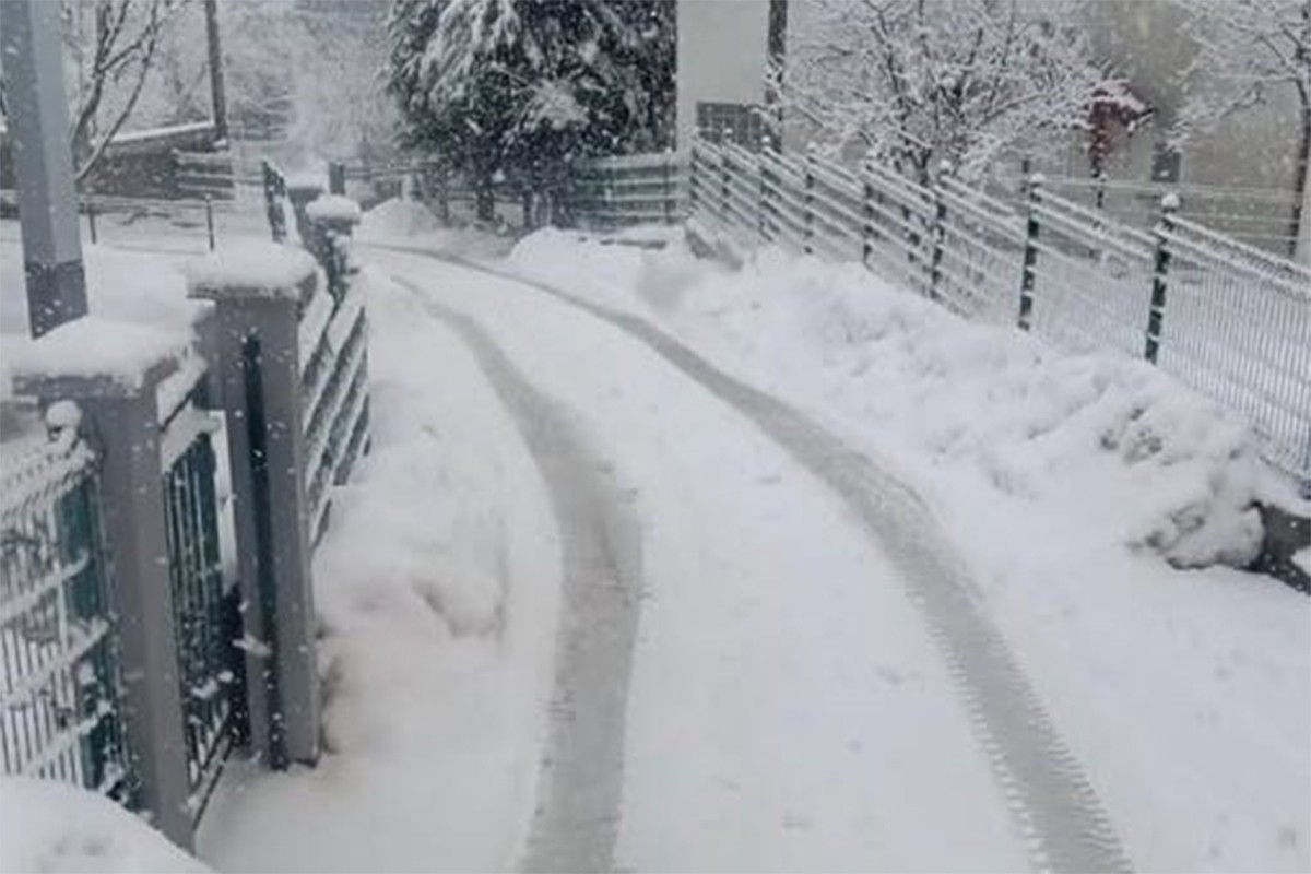 Snijeg napravio kolaps: Trudnica nije mogla na porođaj
