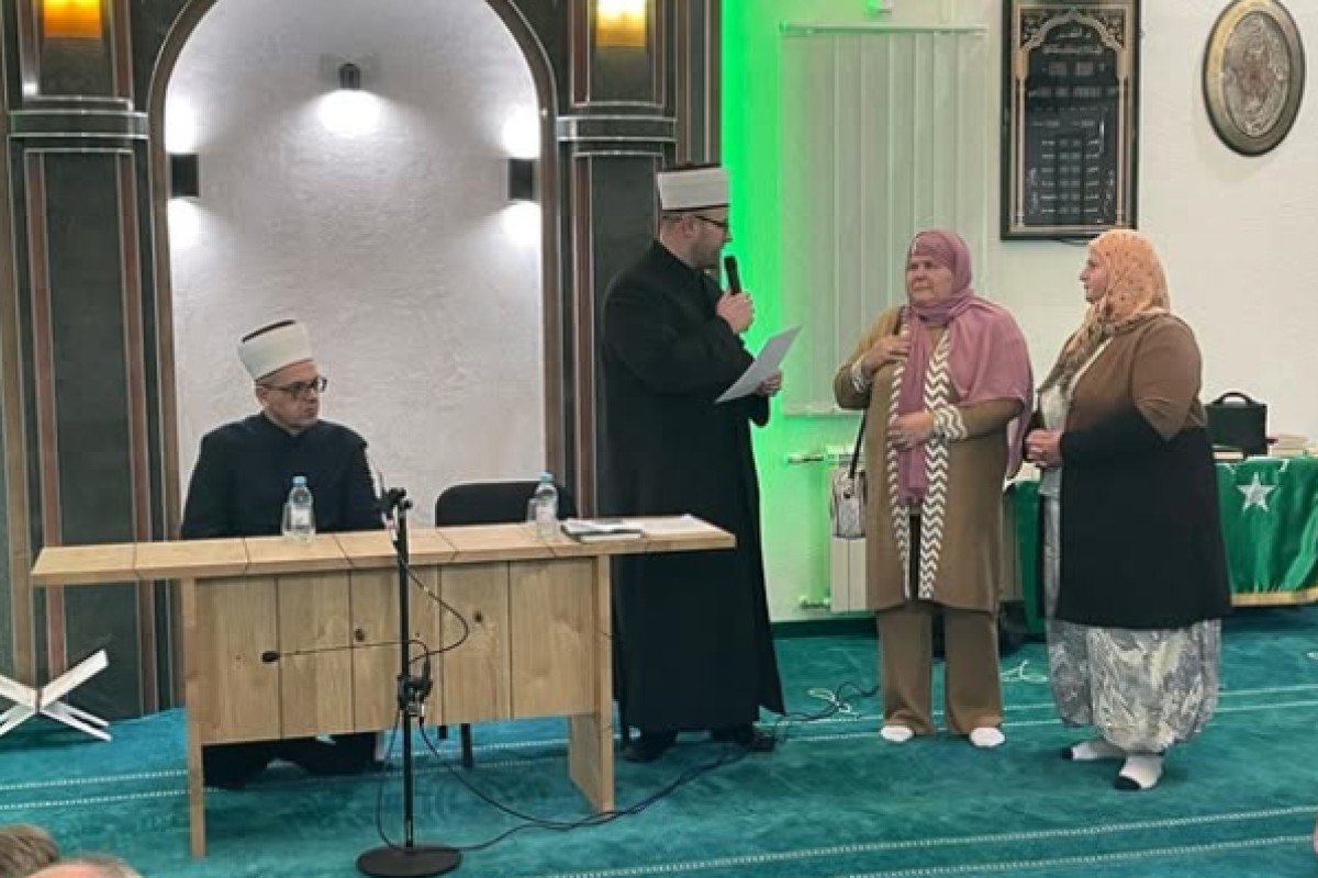 Snježana prešla na islam u džamiji u Cazinu