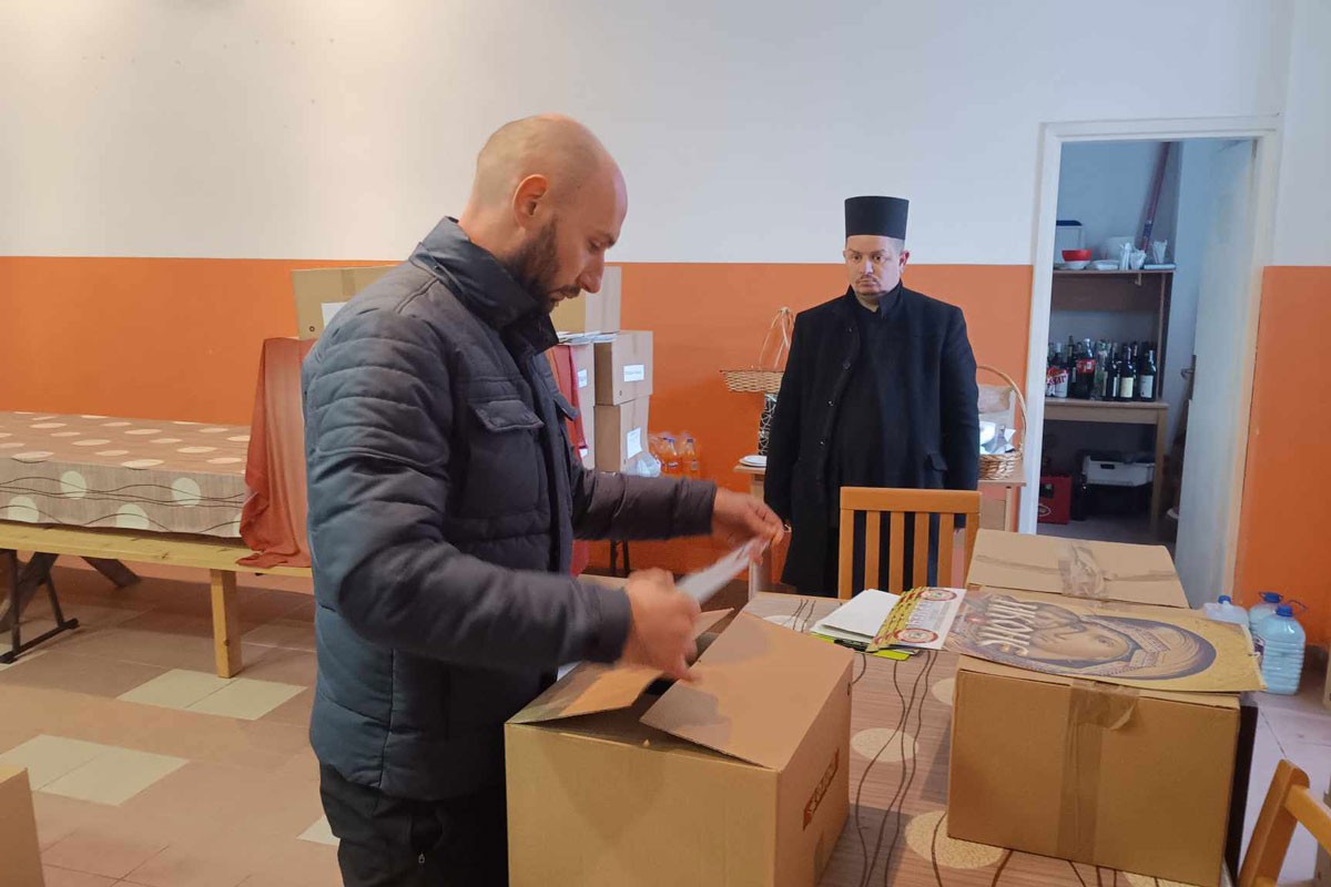 Srpskim povratnicima stižu božićni paketi: Niste sami