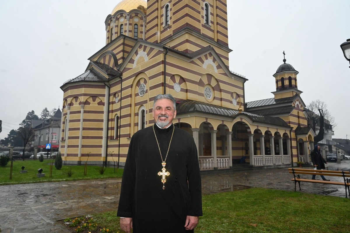 Gojko Slijepčević za "Nezavisne": Božić je praznik koji učvršćuje porodicu