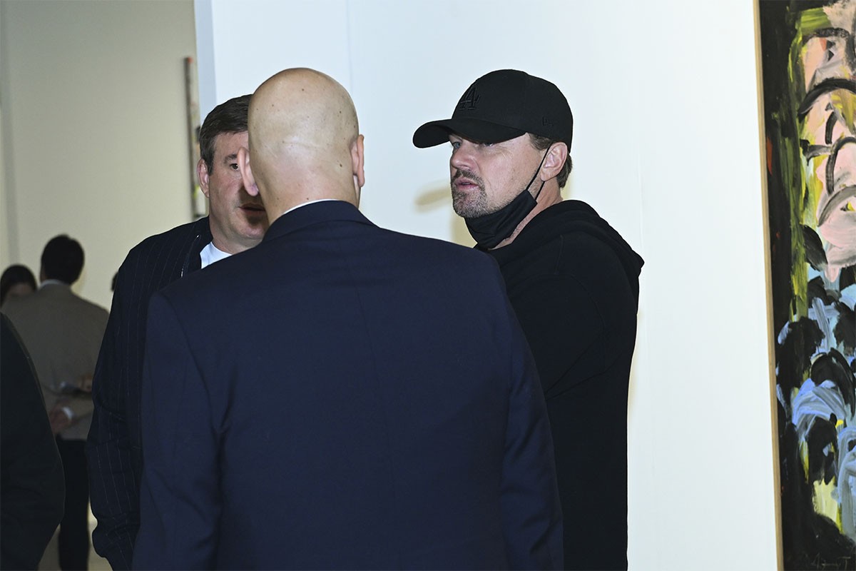 Šta radi Leonardo Dikaprio, strastveni borac za ekologiju, dok njegov rodni grad gori