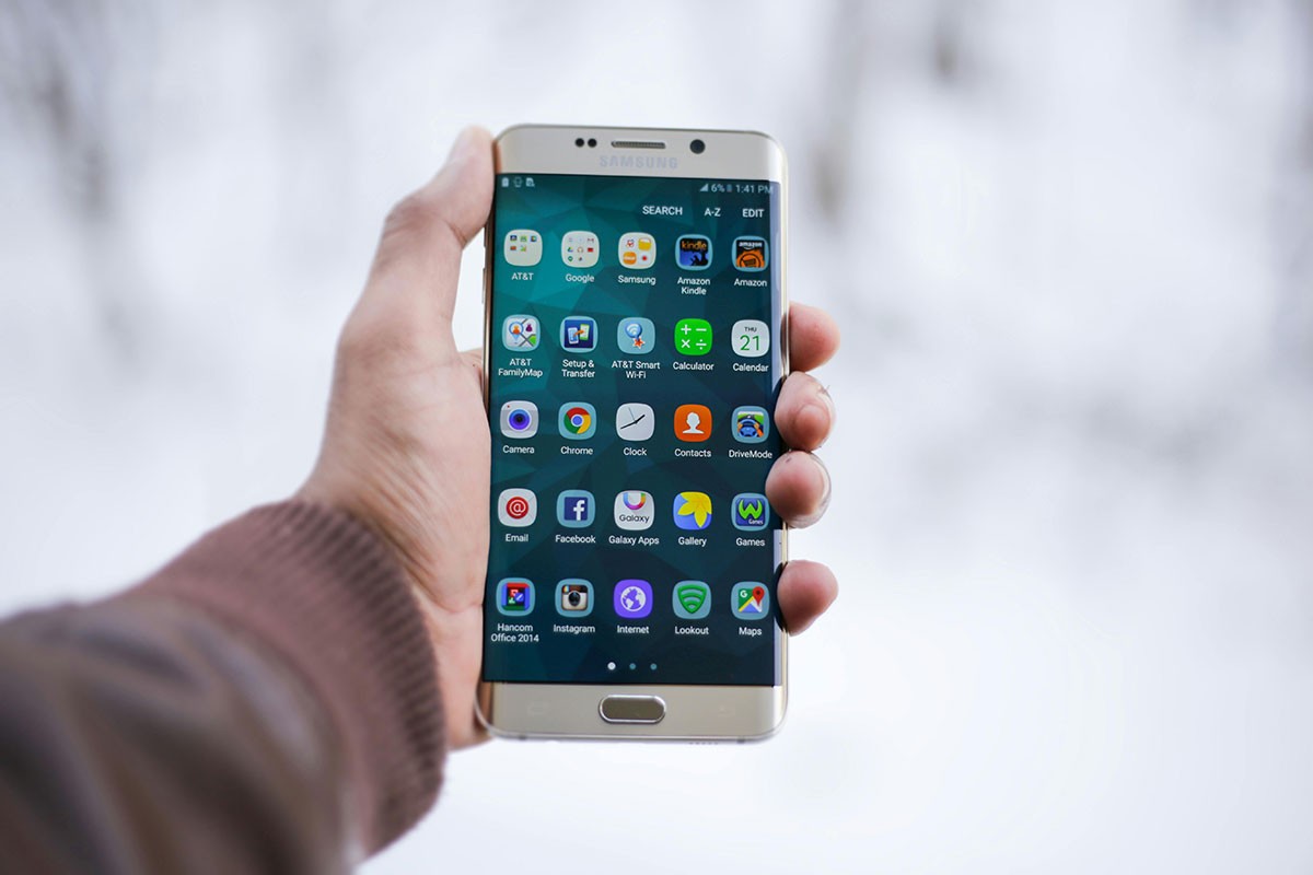 Analiza Counterpointa: Telefoni skuplji od 1.000 evra sve popularniji