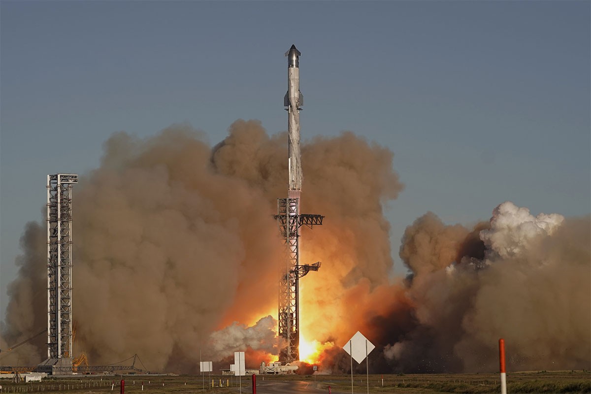 Neuspješan test kompanije SpaceX, letjelica se raspala