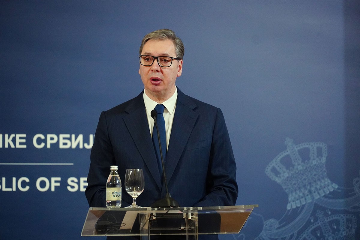 Vučić najavio tužbe protiv škola i nastavnika, šta je rekao za fakultete