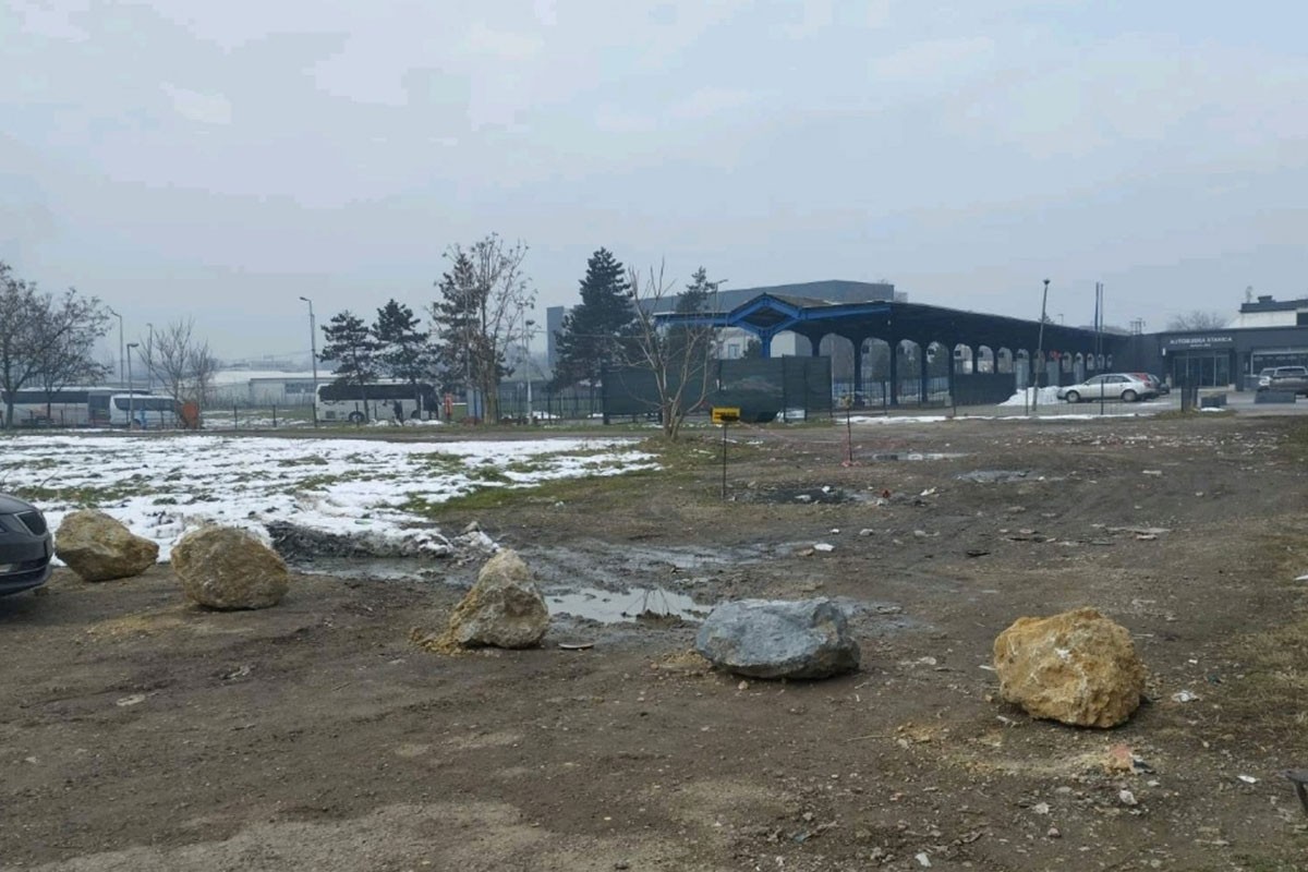 Uklonjena divlja deponija kod Autobuske stanice u Banjaluci