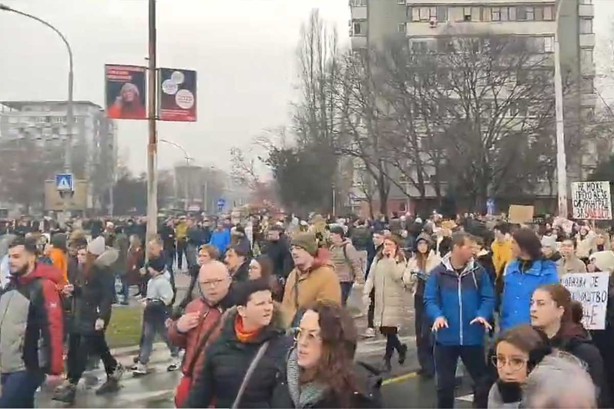 Protestna šetnja "Zastani, Srbijo" u najmanje 103 grada i opštine (VIDEO)