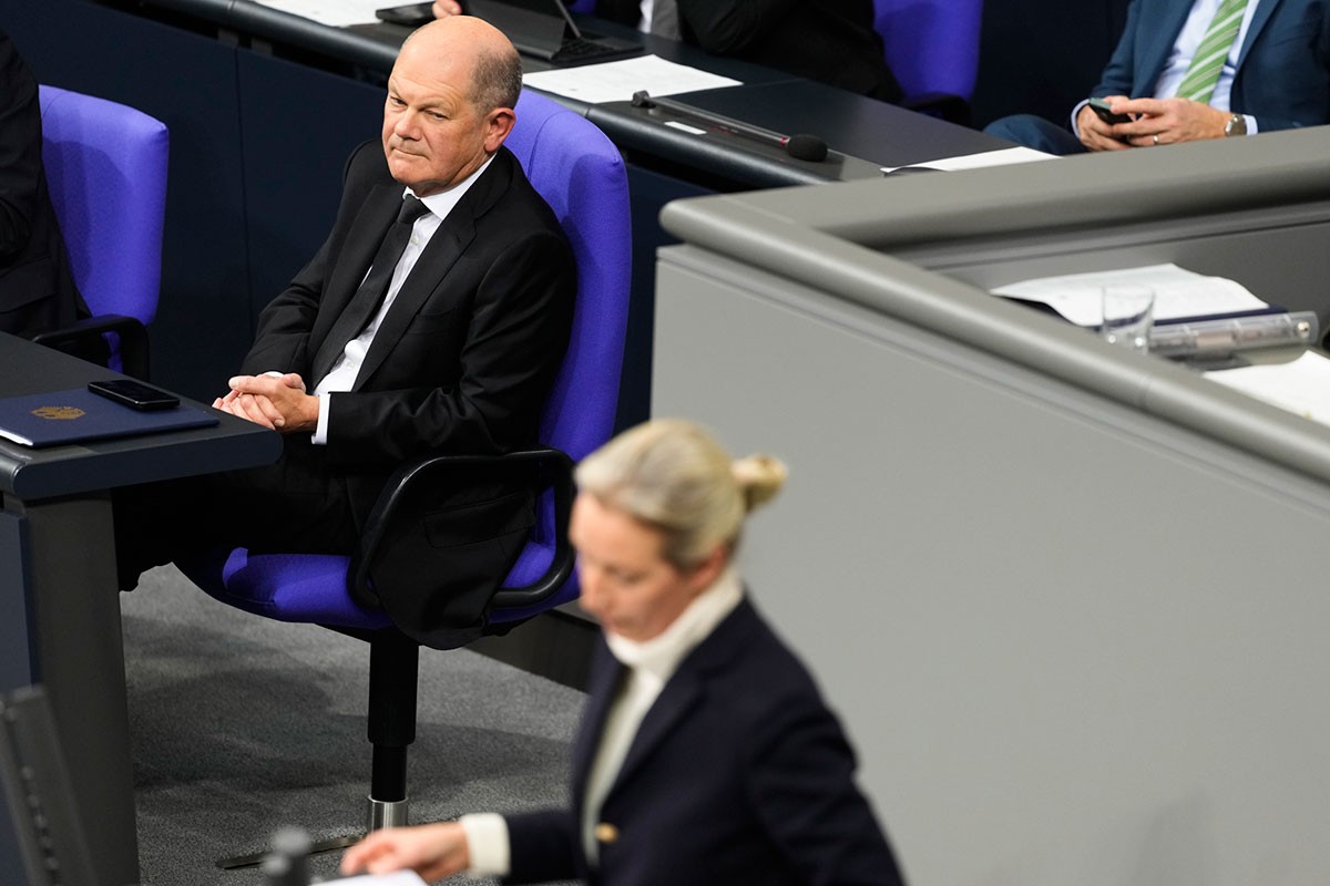 Njemački Bundestag uprkos Šolcovom protivljenju usvojio kontroverzni prijedlog opozicije