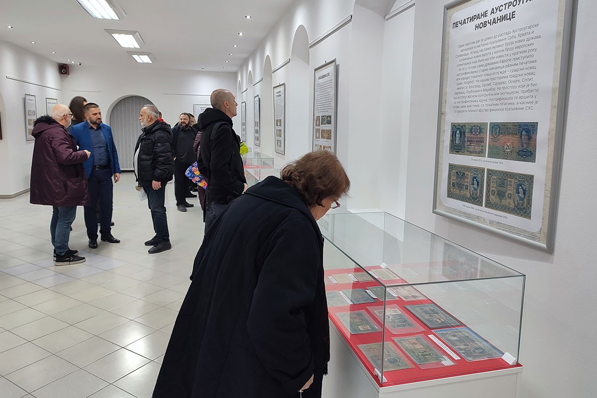 Izložba starih novčanica: Kolekcionarima najzanimljiviji period Kraljevine Jugoslavije (FOTO)