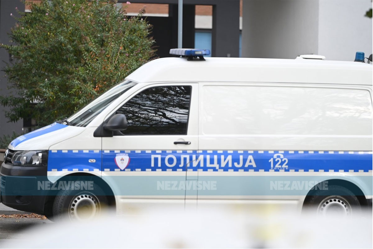 Nožem u ruku i butinu ranila svekra sa kojim je imala ugovor o izdržavanju