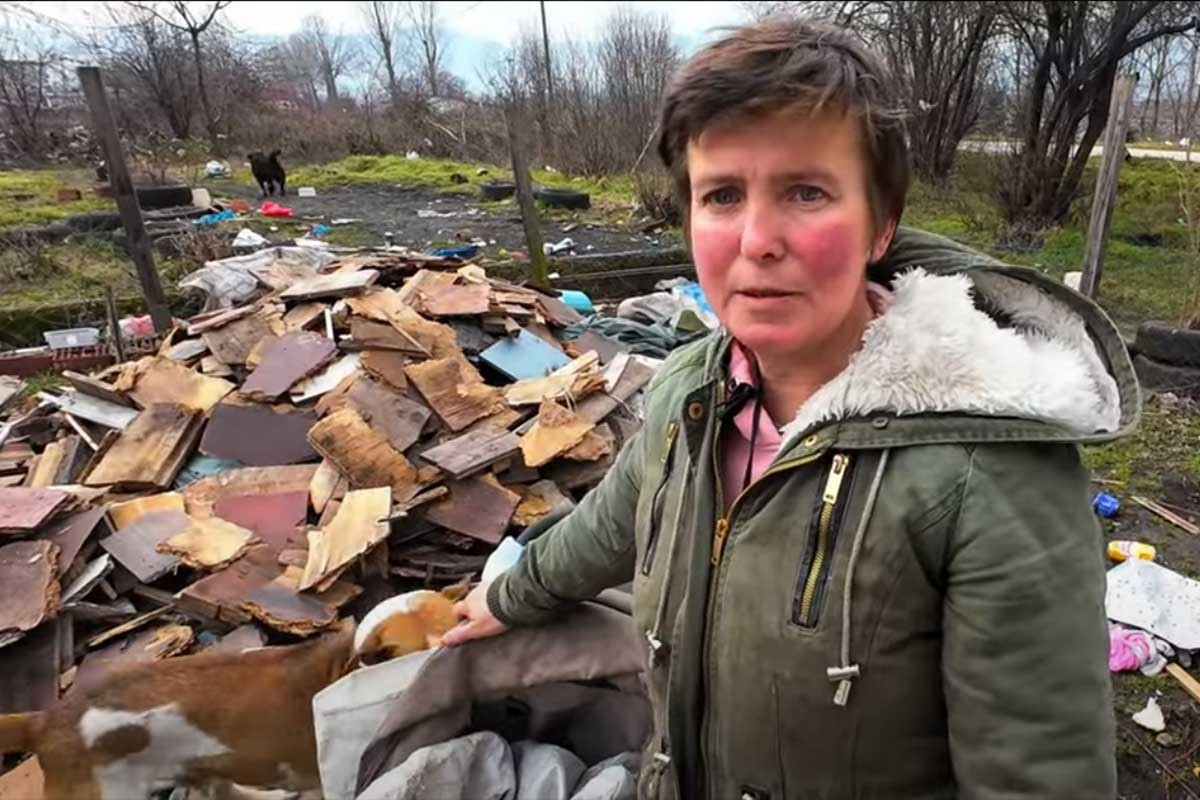 "Nemam izbora": Onkološka pacijentkinja kopa po kontejnerima da bi preživjela (VIDEO)