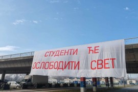Drugi dan blokade Mosta slobode: Građani prenoćili na ulici (VIDEO)