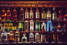 Alkohol iz SAD od utorka se povlači iz prodavnica u kanadskoj ...