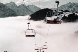 Drama na američkom skijalištu: Muškarac pao sa žičare