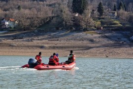 Potraga za ribarom: Korišteni čamci i dronovi