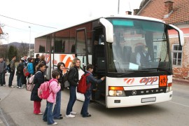 Auto-prevoznici u USK obustavili prevoz učenika