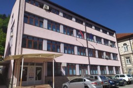 Prijetio policiji, snahi da će je silovati i maloljetnici da će joj ...