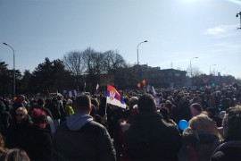 Širom Srbije tišina i protesti podrške studentima, Nišlije u ...