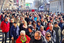 Brojni Zeničani izašli na ulice i digli glas protiv inflacije i ...