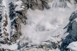 Zbog lavine zaglavljeno 160 ljudi u Japanu