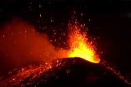 Vulkan Etna ponovo aktivan, vlasti saopštile da li ima razloga za ...