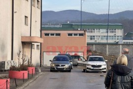 Zločin u Kalesiji: Policija provalila u stan nakon poziva majke ...