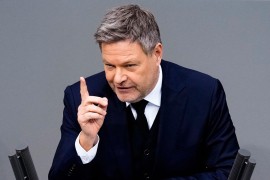 Habek poručio Vensu da "gleda svoja posla"