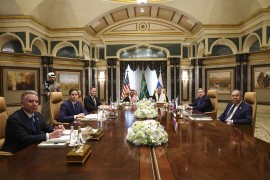 Detalji sastanka Rusa i Amerikanaca: Zbijali šale za pregovaračkim ...