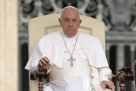 Papa Franja se polako oporavlja i trenutno nema temperaturu