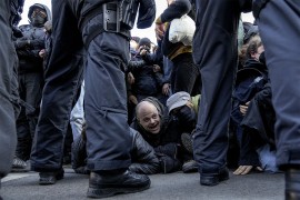 Nasilni protesti uoči izbora u Njemačkoj: Policija koristila suzavac ...