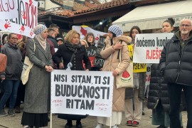 Protesti u Sarajevu: Studenti traže odgovornost za 27 poginulih u ...
