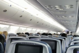 Drama u avionu sa 182 putnika, zapalio se ruksak
