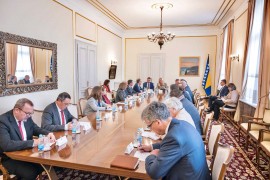 Soreka i ambasadori EU sastali se sa Cvijanovićevom i razmijenili ...