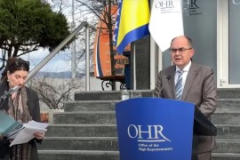 Šmit: Međunarodna zajednica budna i na oprezu