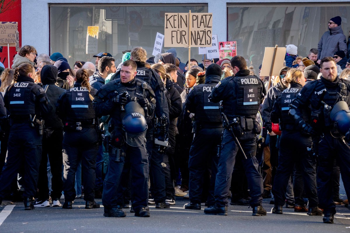 Njemačka: Desetine hiljada ljudi na protestu protiv migracione politike