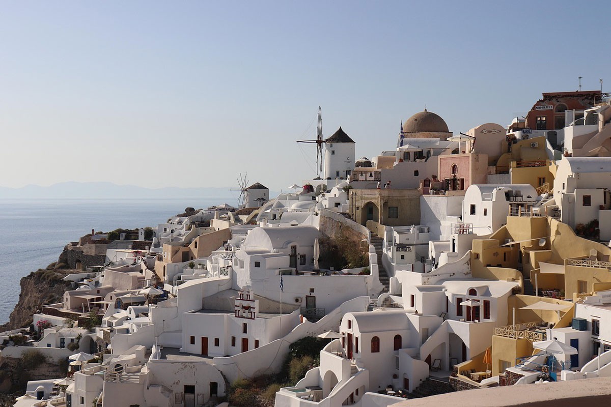 Masovne evakuacije: Santorini u strahu od zemljotresa i cunamija