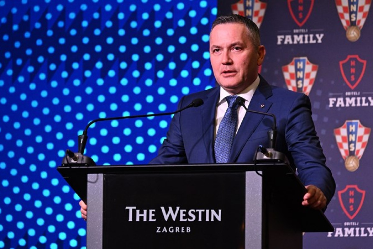 Marijanu Kustiću novi mandat na čelu HNS