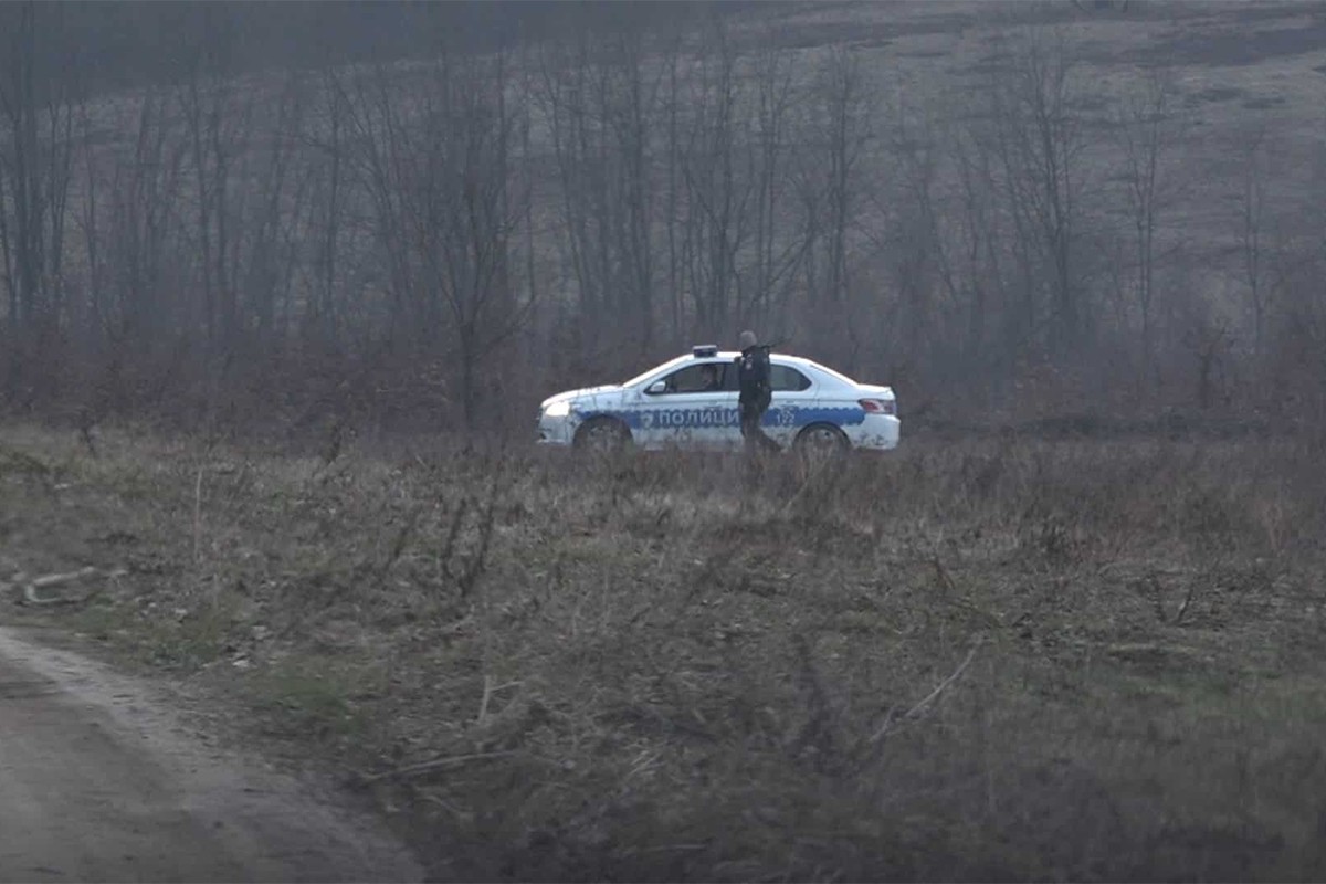 Policija "češlja" teren oko lovačke kuće kod Prnjavora, traže odbjeglog ubicu (FOTO/VIDEO)