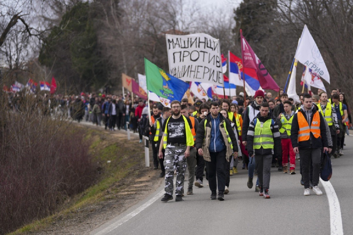 U Kragujevcu počeo protest studenata u blokadi