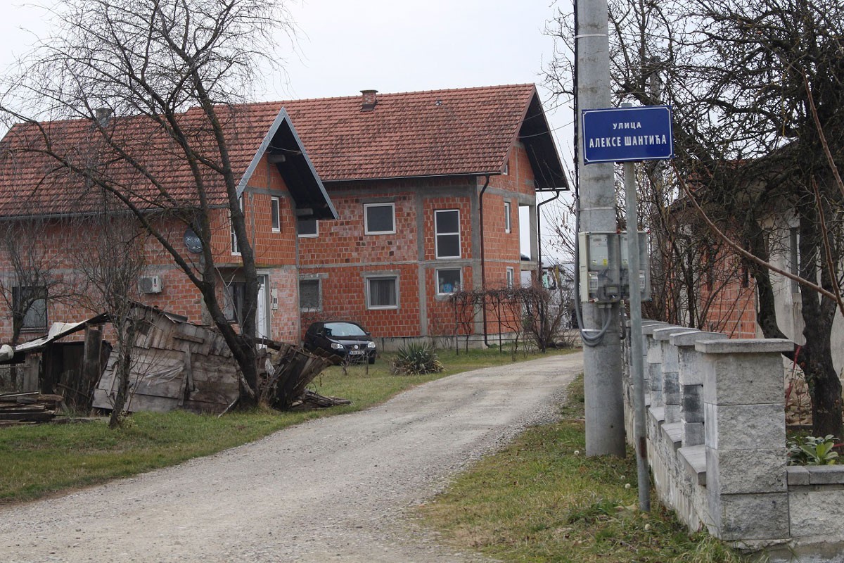 Pjesnici zaposjeli ulice u Lijevču