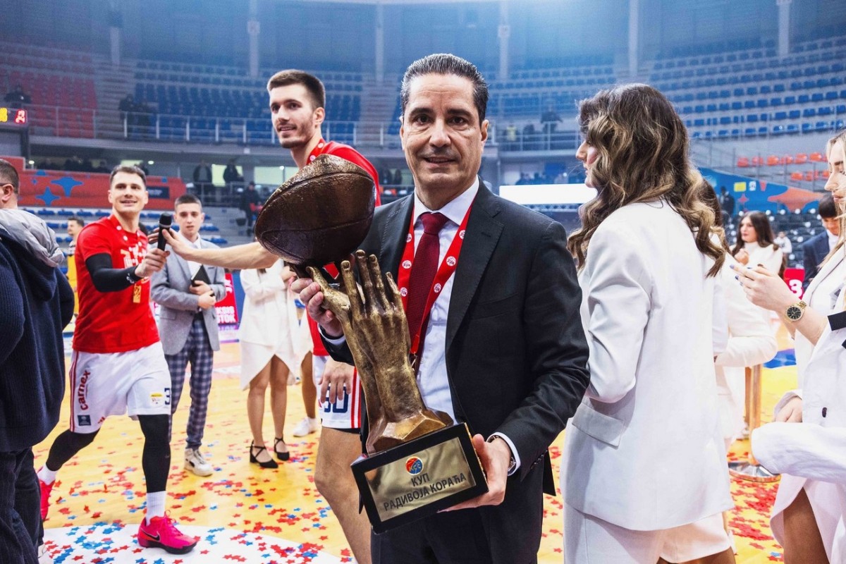Janis Sferopulos treći na listi najuspješnijih trenera Zvezde