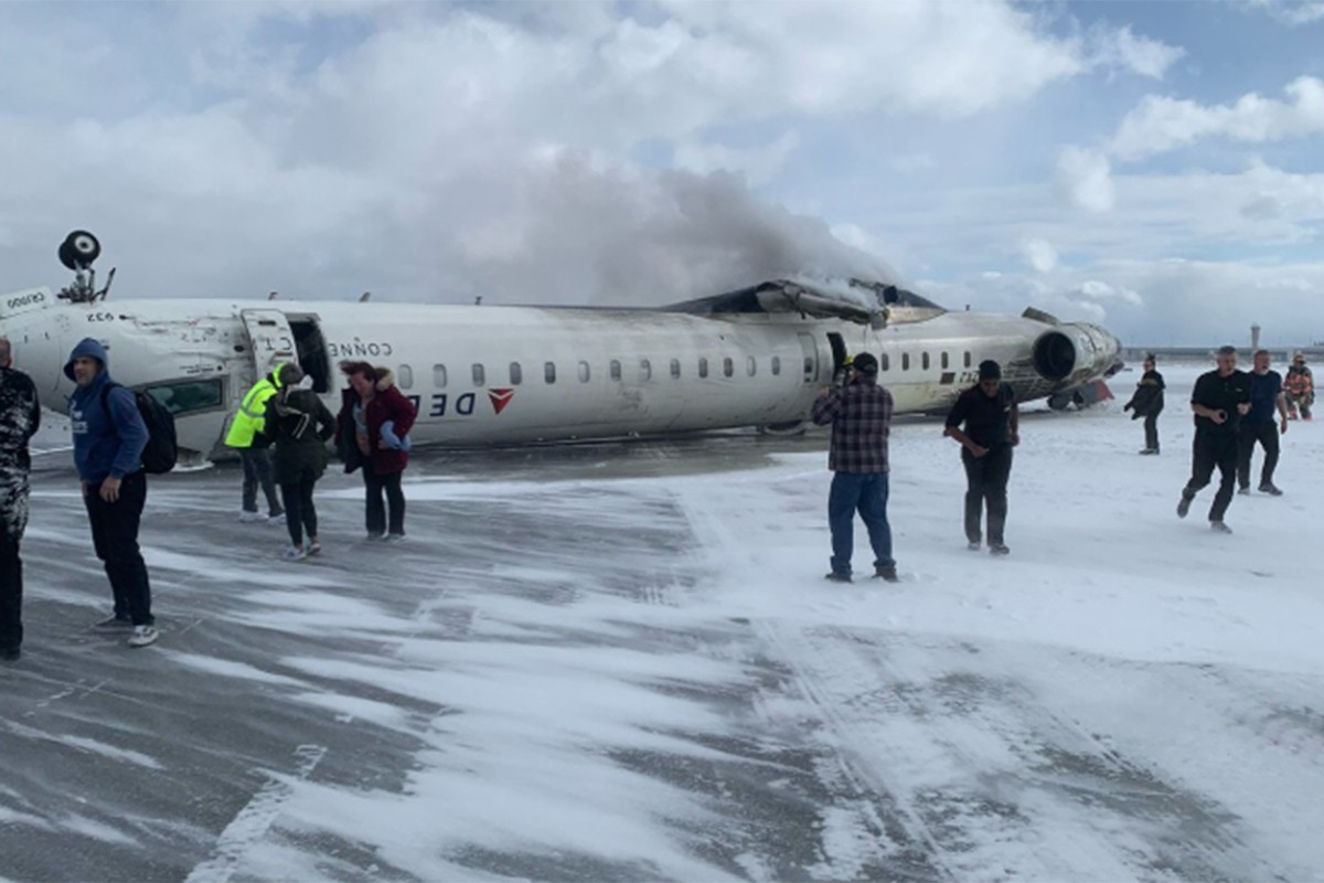 Više ljudi povrijeđeno u padu aviona na aerodromu u Torontu (FOTO)