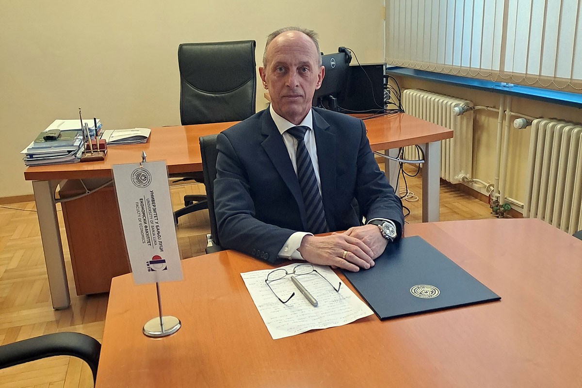 Krajišnik: Veće kamate na obveznice