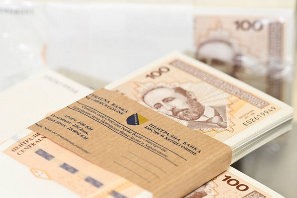 Isplaćene zaostale stipendije, potpisani ugovori za uvećane nove